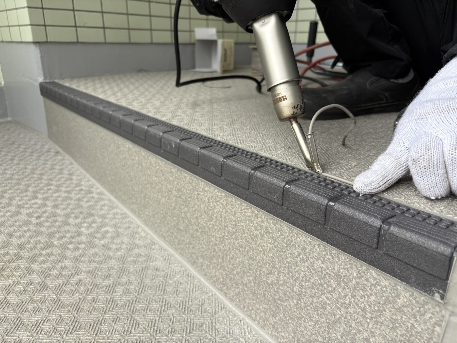 川崎市 Dハイツ 共用廊下 長尺シート工事