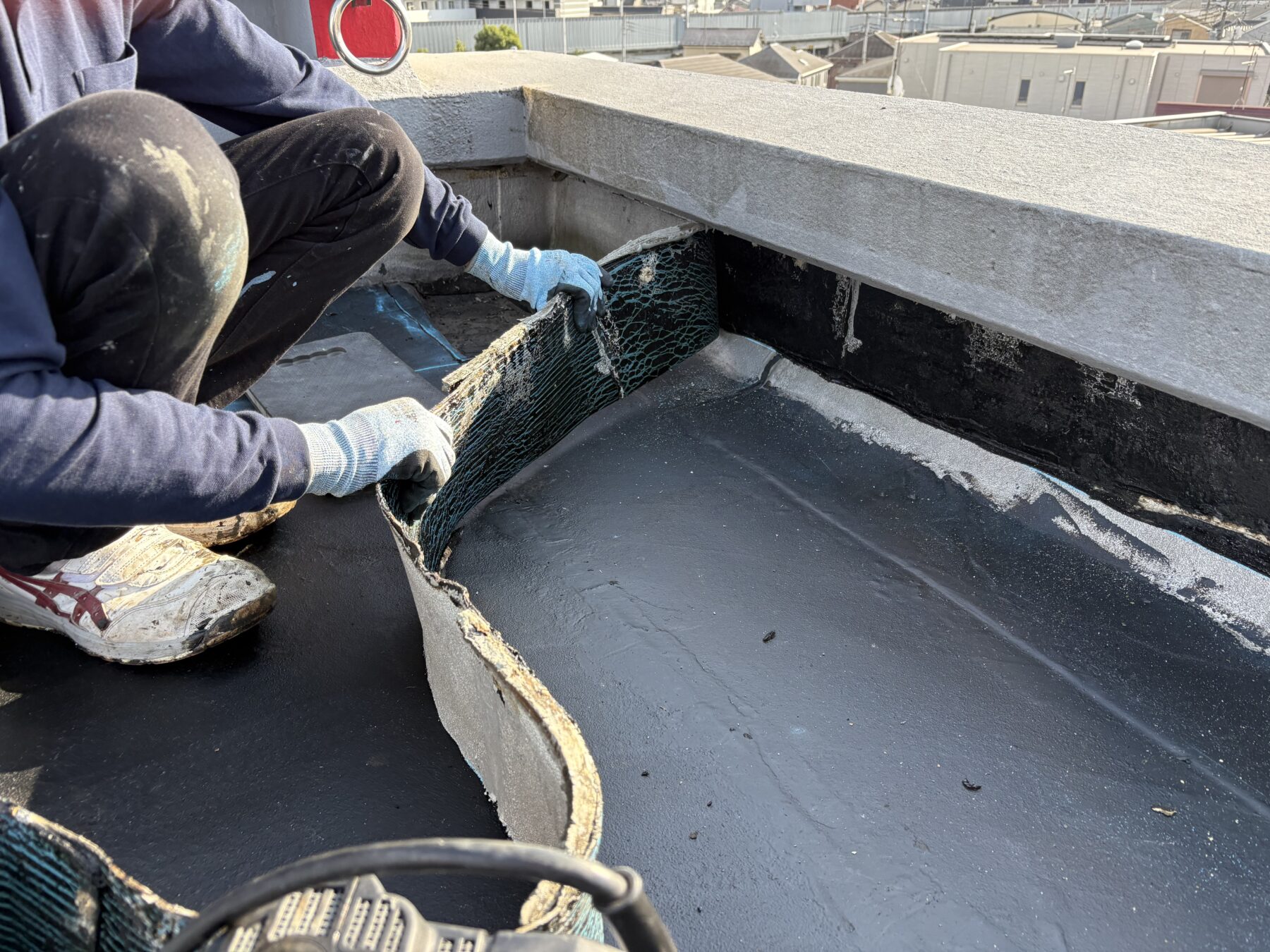 川崎市  Eマンション屋上防水工事 アスファルト防水 トーチ工法